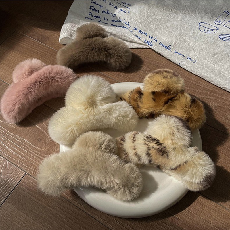 Winter Faux Fur Hair Claw Rabb - огляд і ціна Hair Claw Clip Set