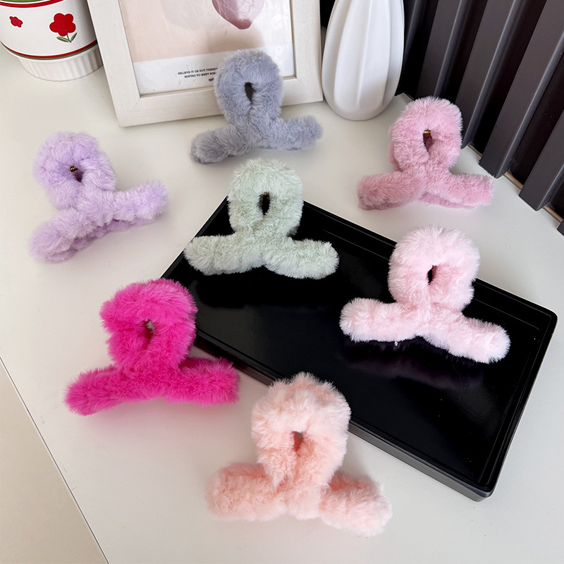 Plush Women Hair Claw Winter F - огляд і ціна Hair Claw Clip Set