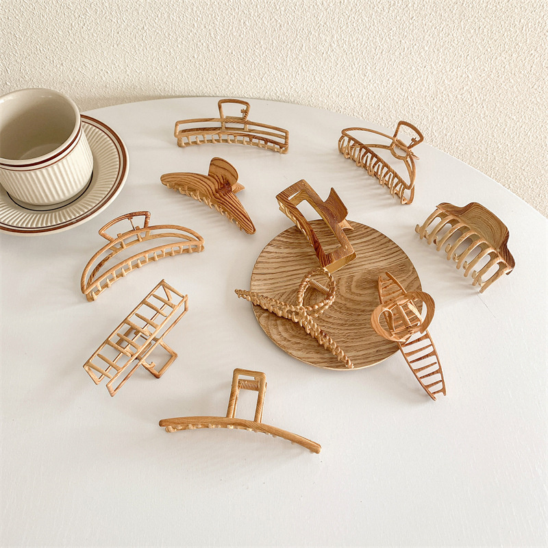 Vintage Mutiple Wood Grain Hai - огляд і ціна Hair Claw Clip Set